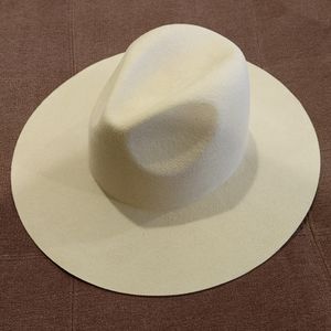 Gigi Pip Emma fedora